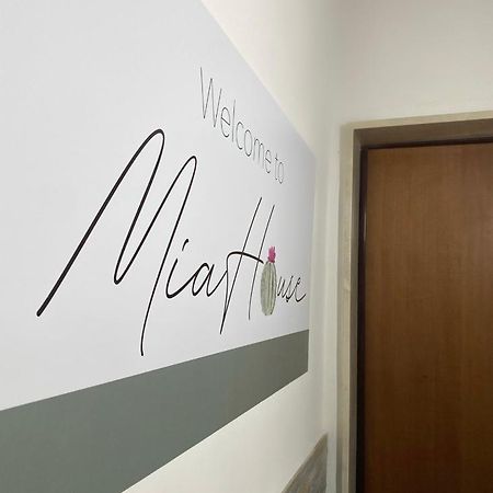 シラクーサ Mia Houseヴィラ エクステリア 写真